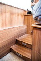 Le Voyageur LVX 1158 / Marches avec tiroirs autour du lit central